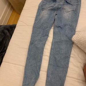 Brand new women’s straight leg jeans